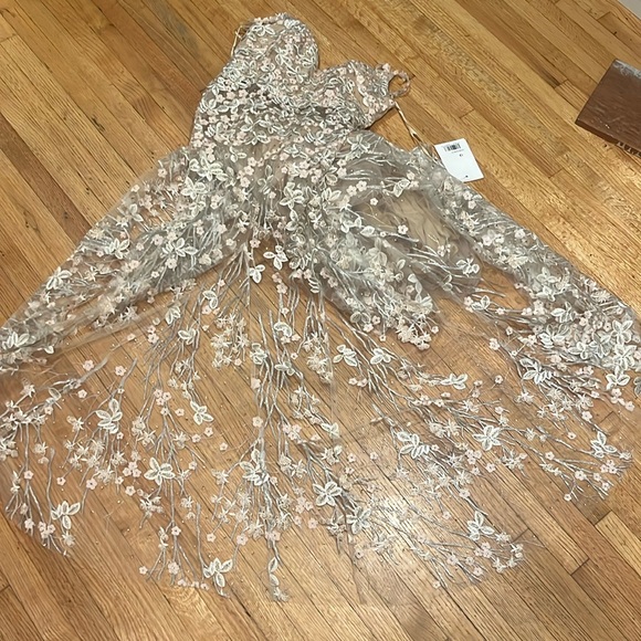 Mac Duggal Floral Embroidered Corset Bodice Gown NWT - Picture 11 of 17